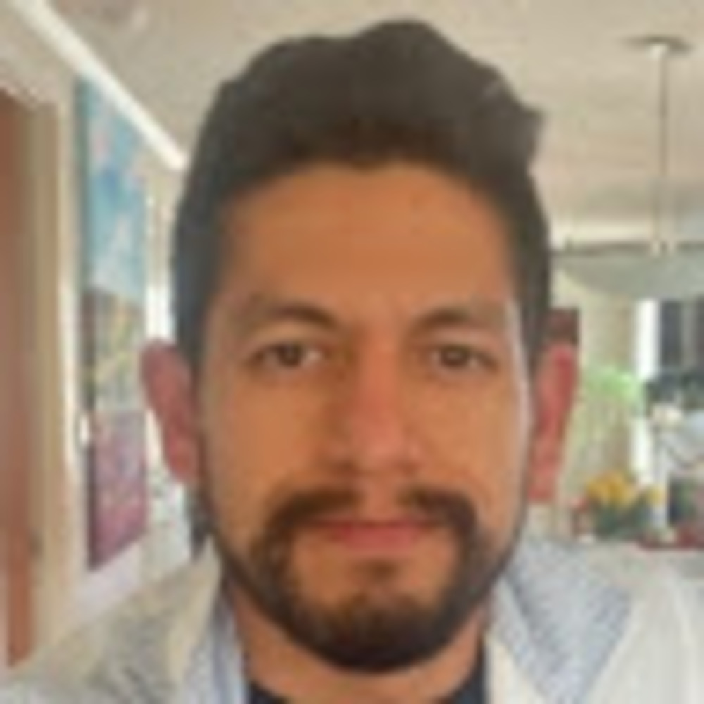 Meet your Posher, Gerardo